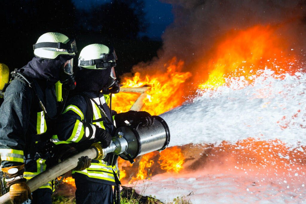 Firefighter - Firemen extinguishing a large blaze - Stag Liuzza